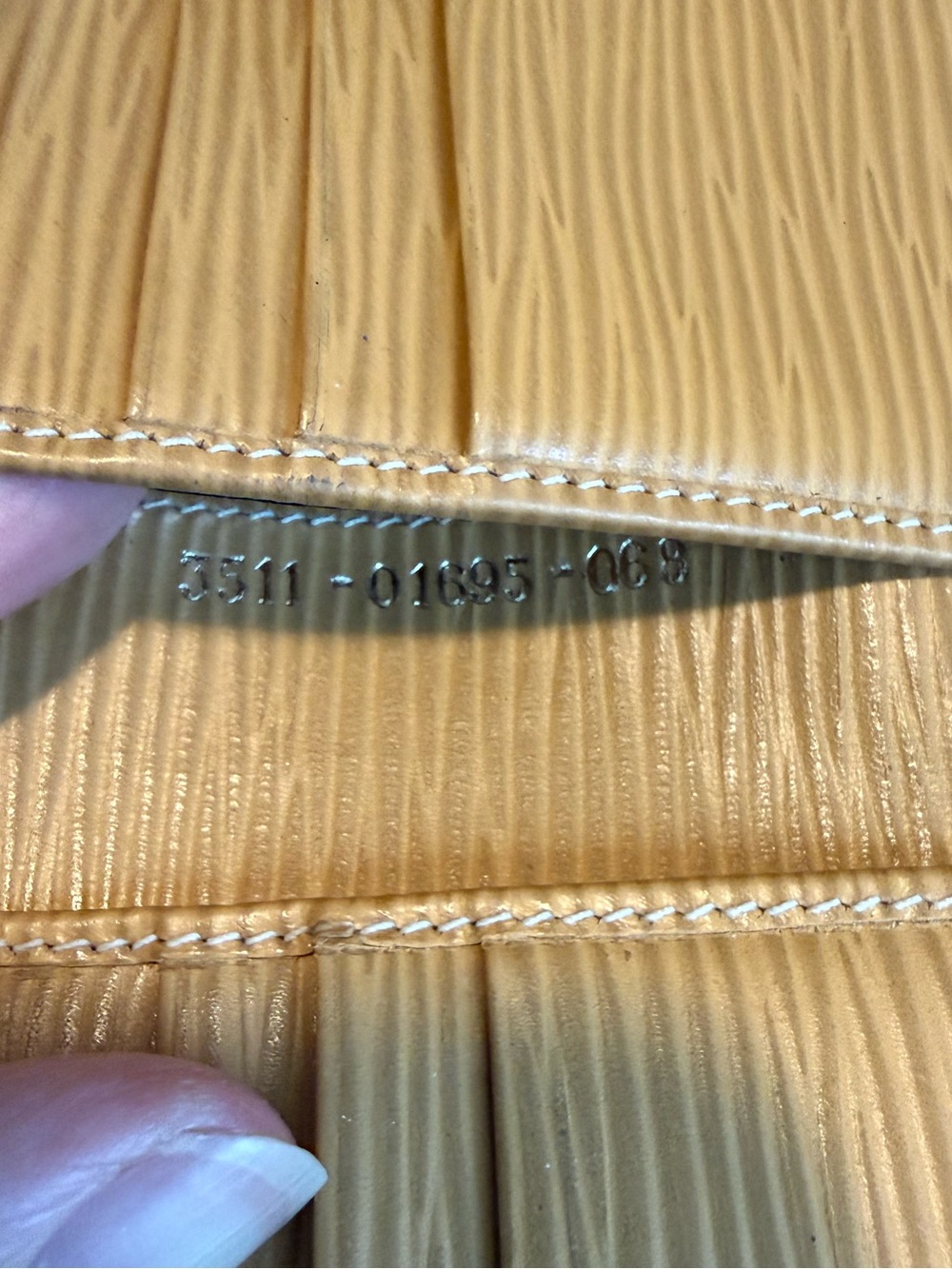Fendi Textured Leather Wallet Set - Picture 15 of 15